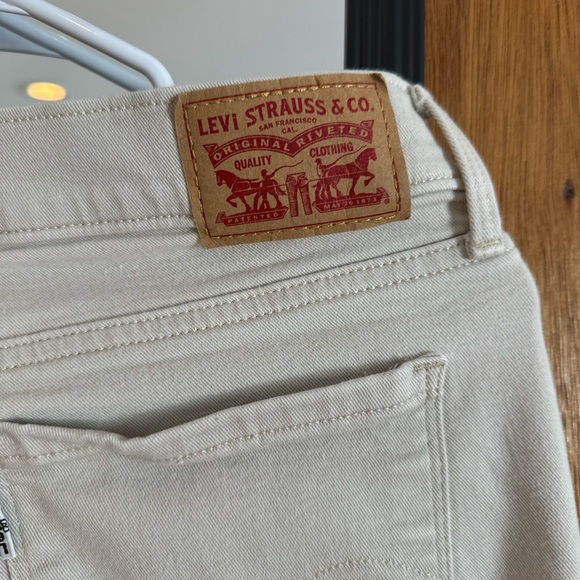 Levi 505 Jeans - Picture 6 of 6